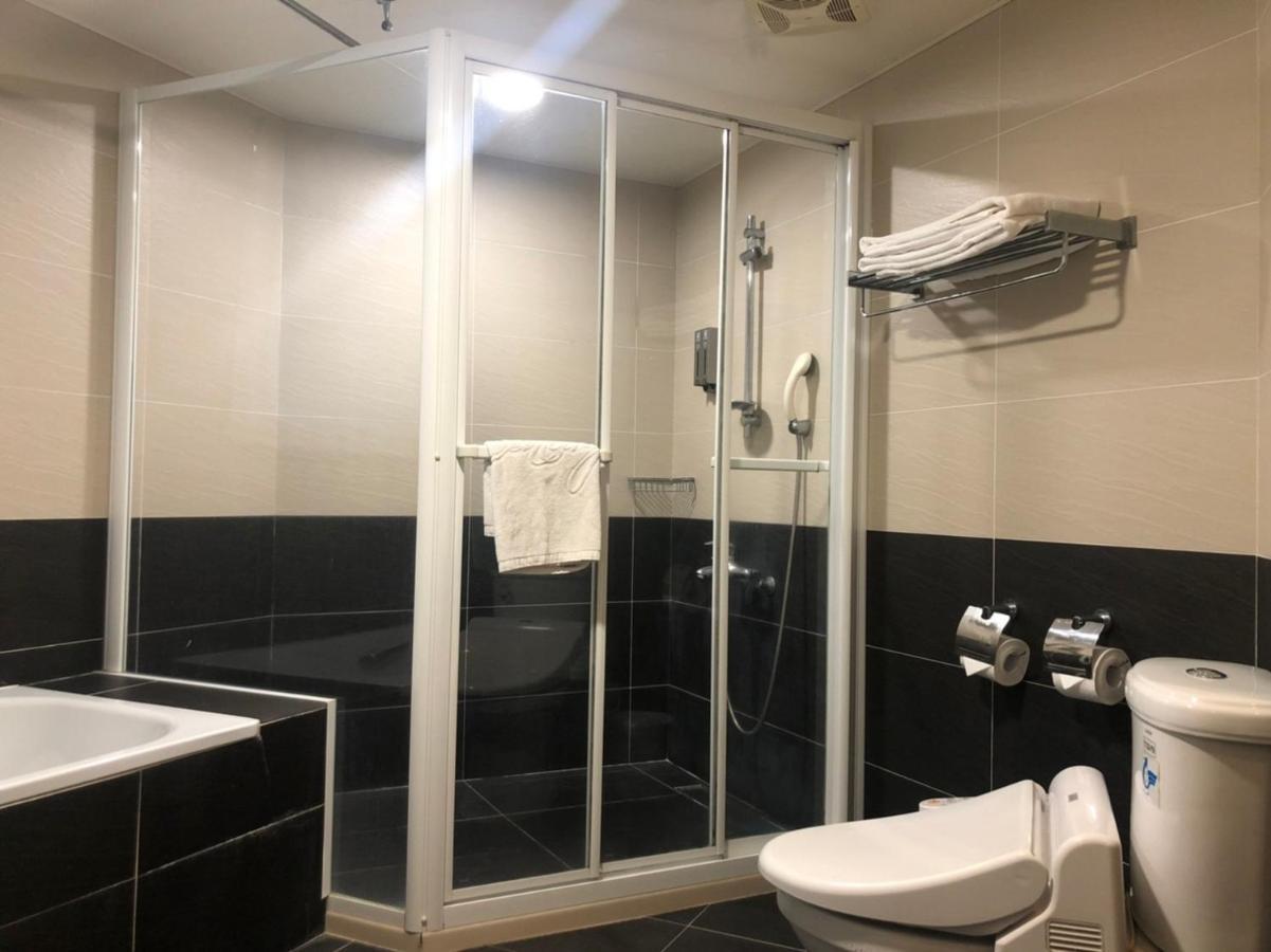 Doitsu Hotel Tajpej Zewnętrze zdjęcie