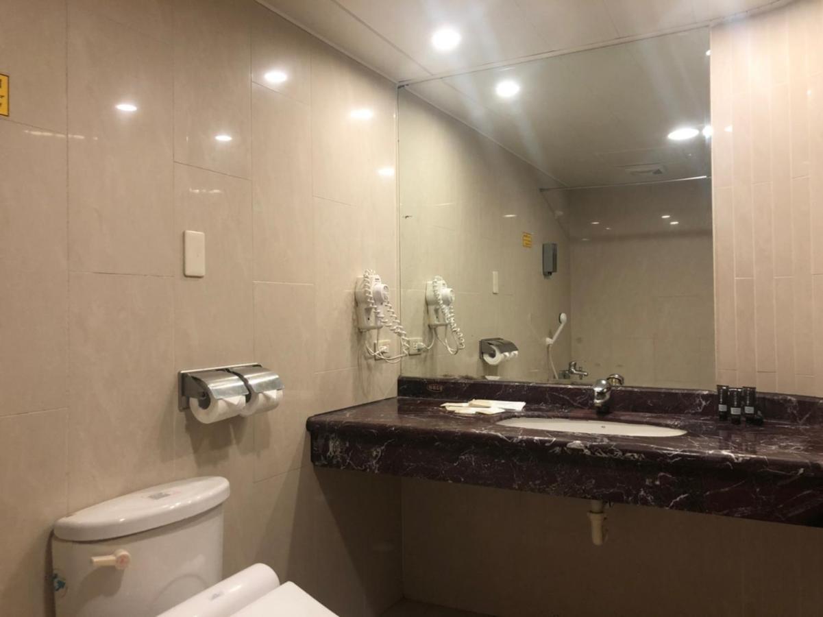 Doitsu Hotel Tajpej Zewnętrze zdjęcie