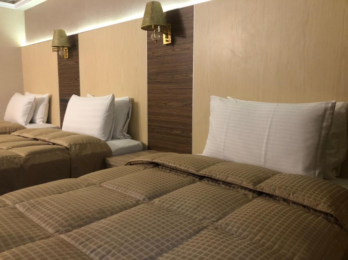 Doitsu Hotel Tajpej Zewnętrze zdjęcie