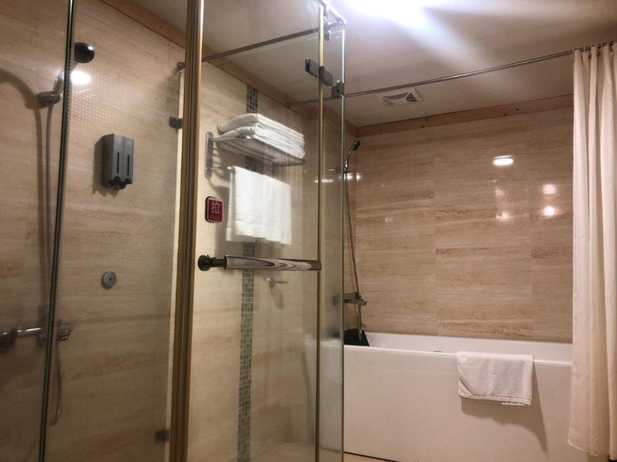 Doitsu Hotel Tajpej Zewnętrze zdjęcie